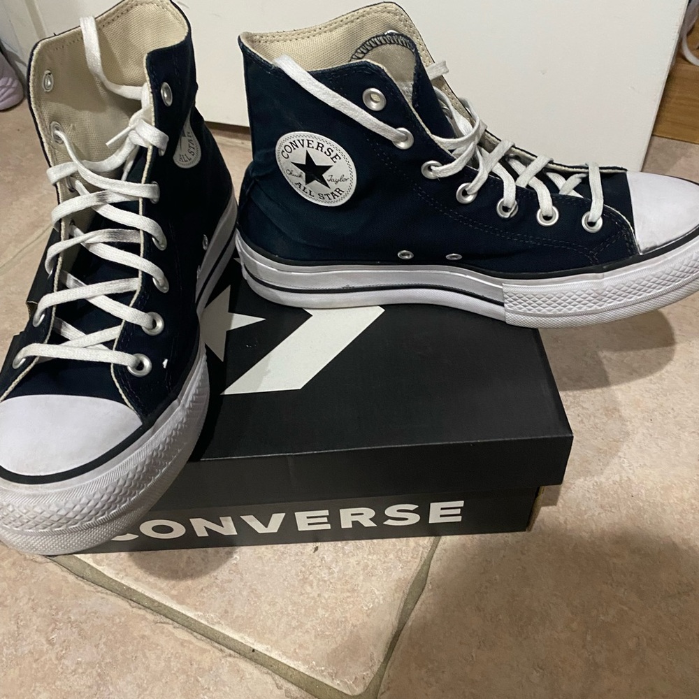 Converse Women's High-top platform shoes size 9